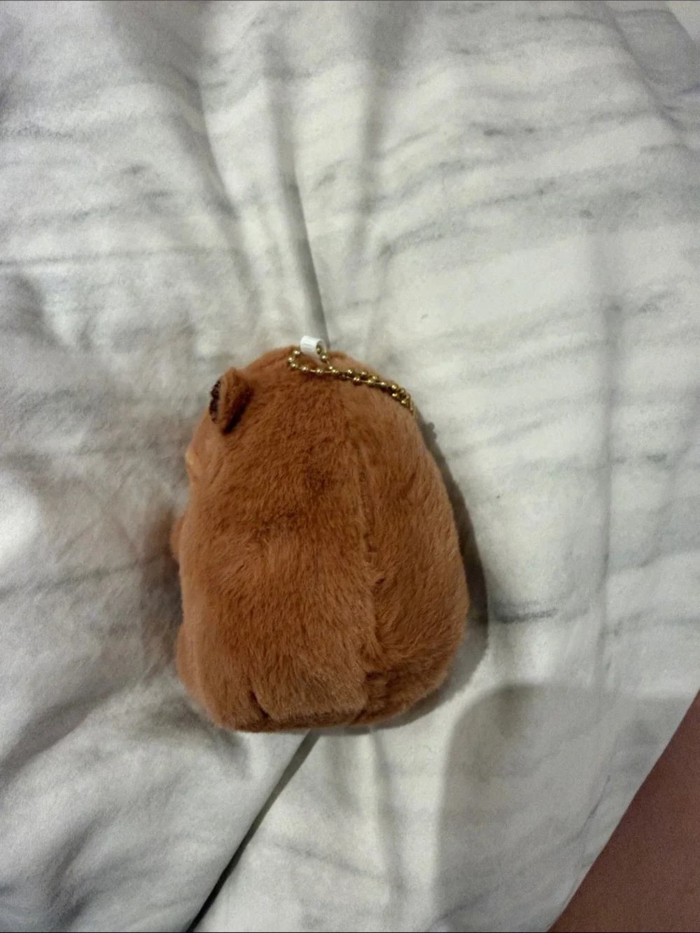 Capybara Keychain with Baby Bottle - Cute Pet Accessory